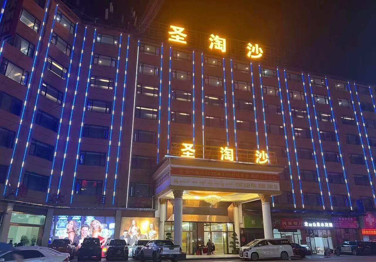 完成品牌升级后的圣淘沙集团建筑